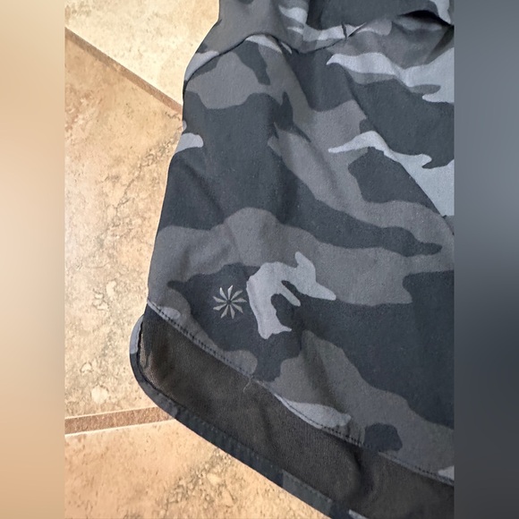 Athleta - Black Camo Shorts - Picture 5 of 7